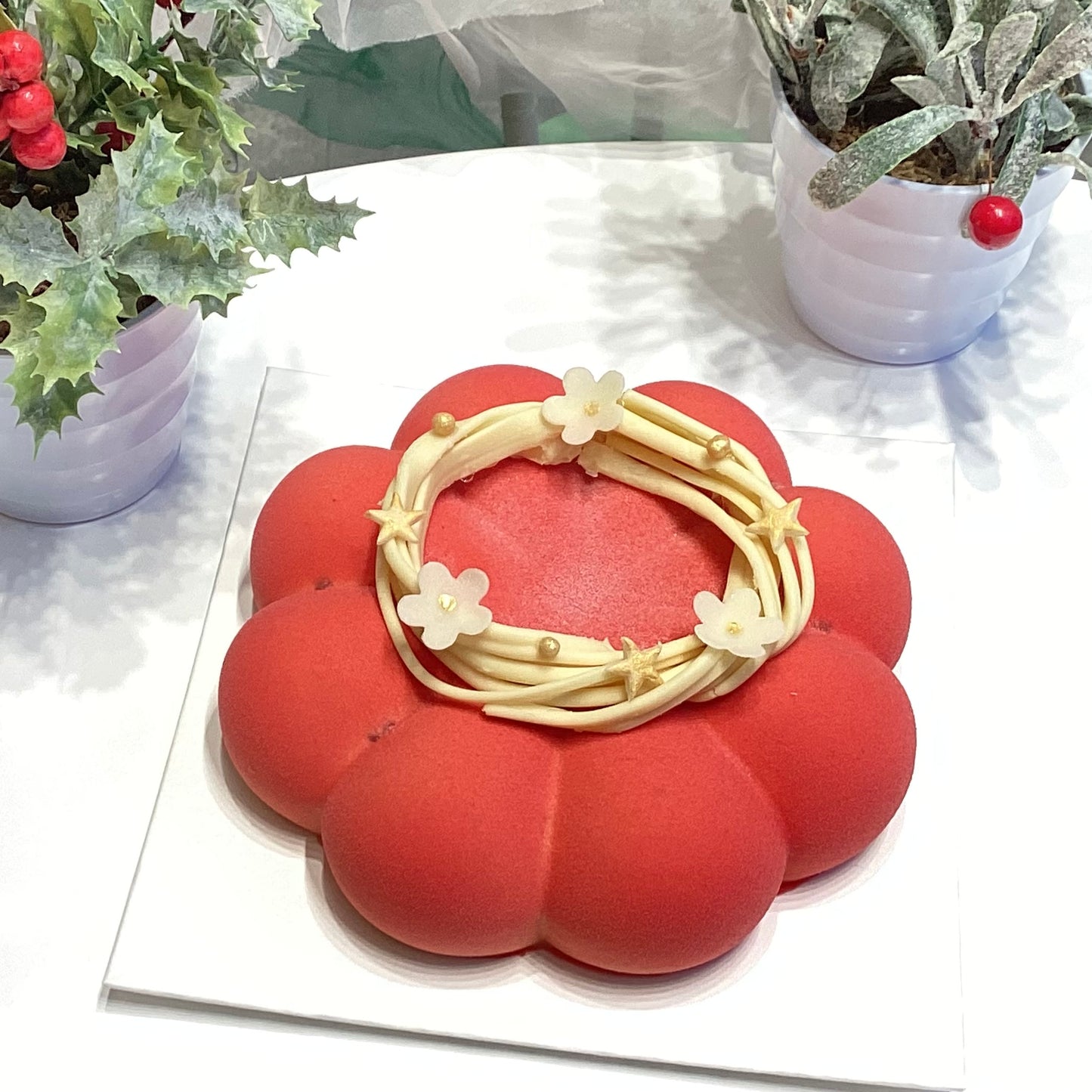 "Touch of Gold" Matcha Jasmine Yuzu Wreath Cake