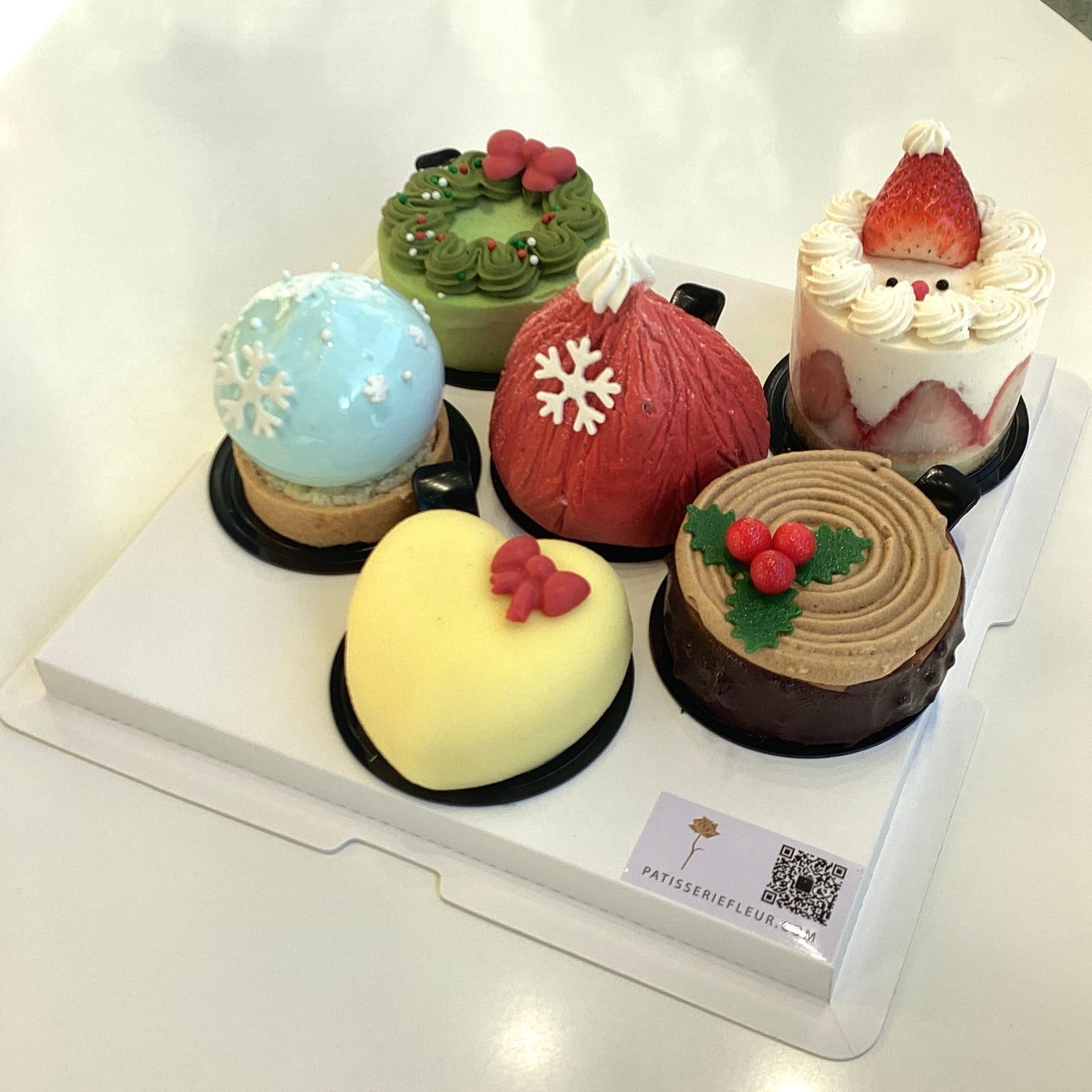 Mini Cakes Gift Set - Set of 6
