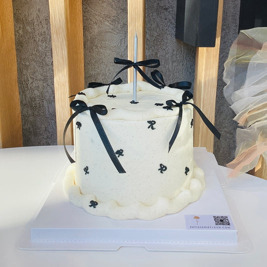 Simple Black Ribbon Cake