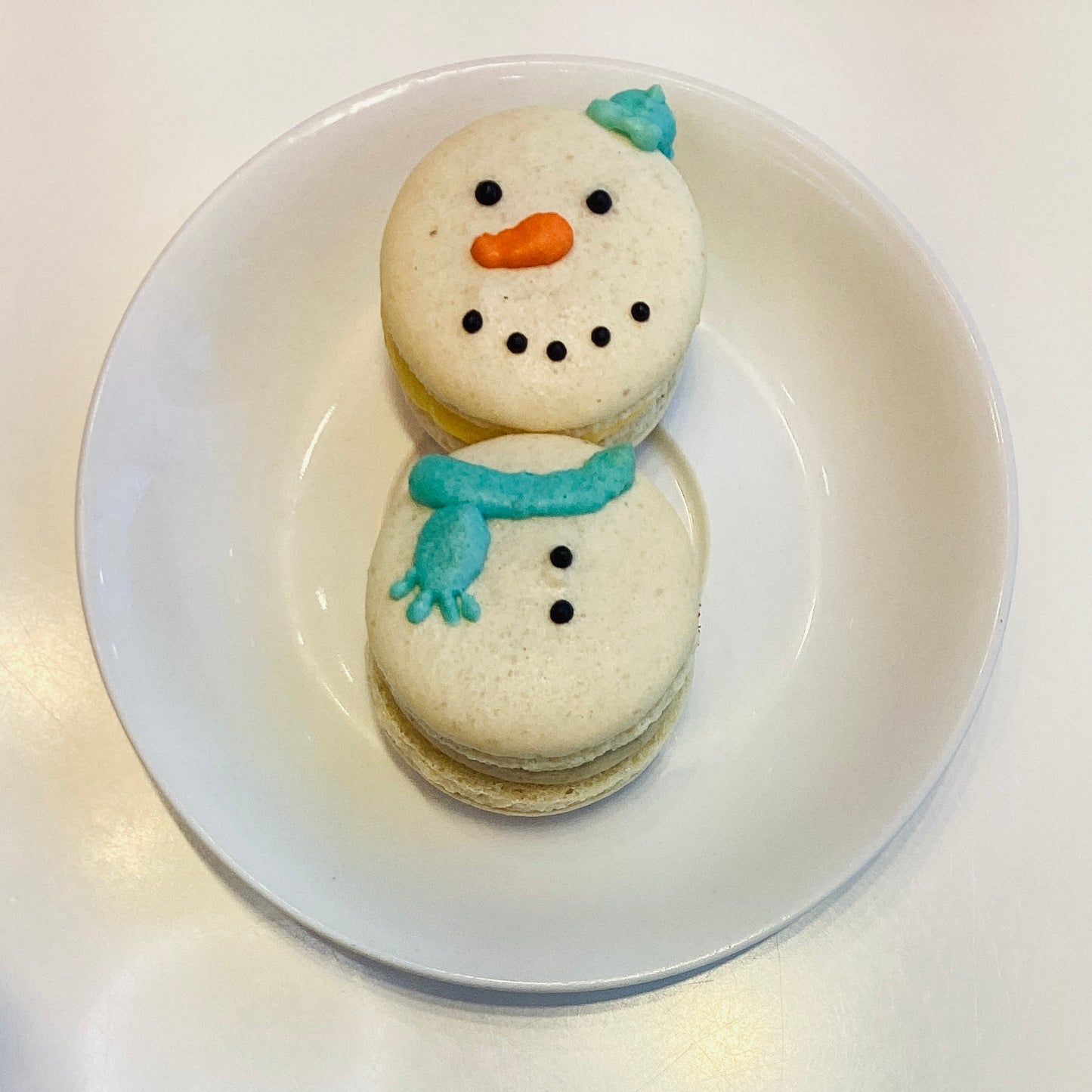 Paired Holiday Macarons