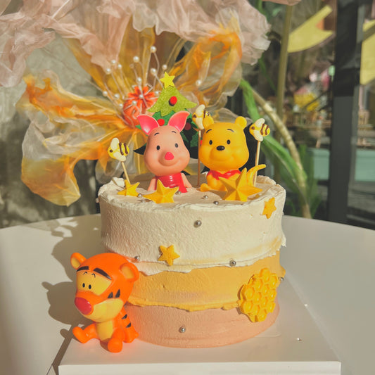 Winnie Poo & Friends Cake